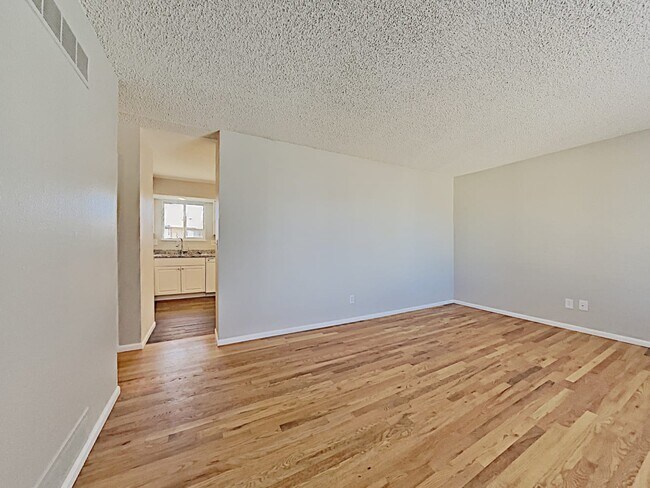 Building Photo - 9064 Estes St