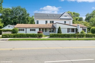 Building Photo - 4701 Lawn Ave