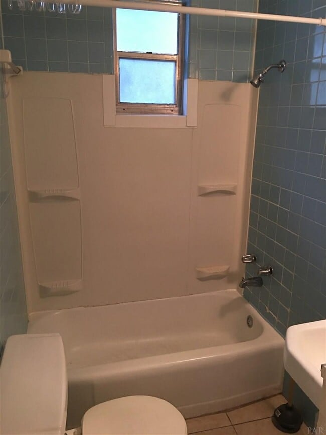 Building Photo - 6332 Montgomery Ave