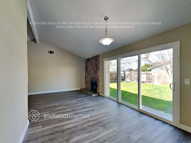 Building Photo - 1122 Whipporwill Way