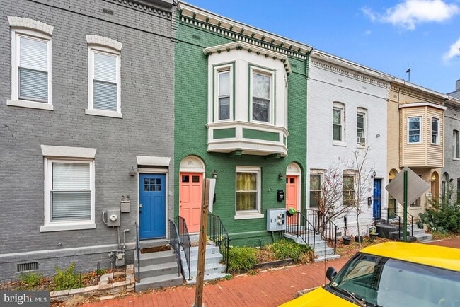 Foto del edificio - 23 Bates St NW