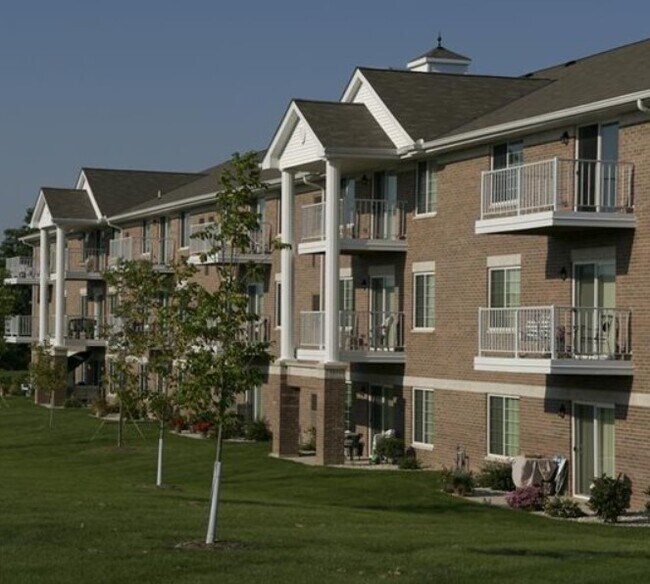 Foresthill Highlands Apartments & Townhome... Apartments 8930 W