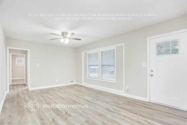 Foto del edificio - 2701 Connally Dr