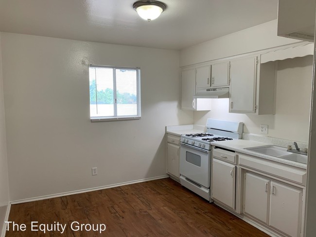 Foto del edificio - 663 N Cypress St