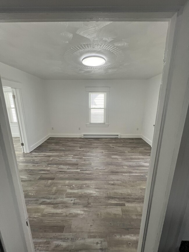 Building Photo - 1627 Ash St