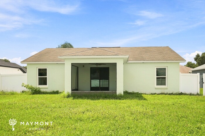 Building Photo - Beautiful Winter Haven Home with Screened Porch