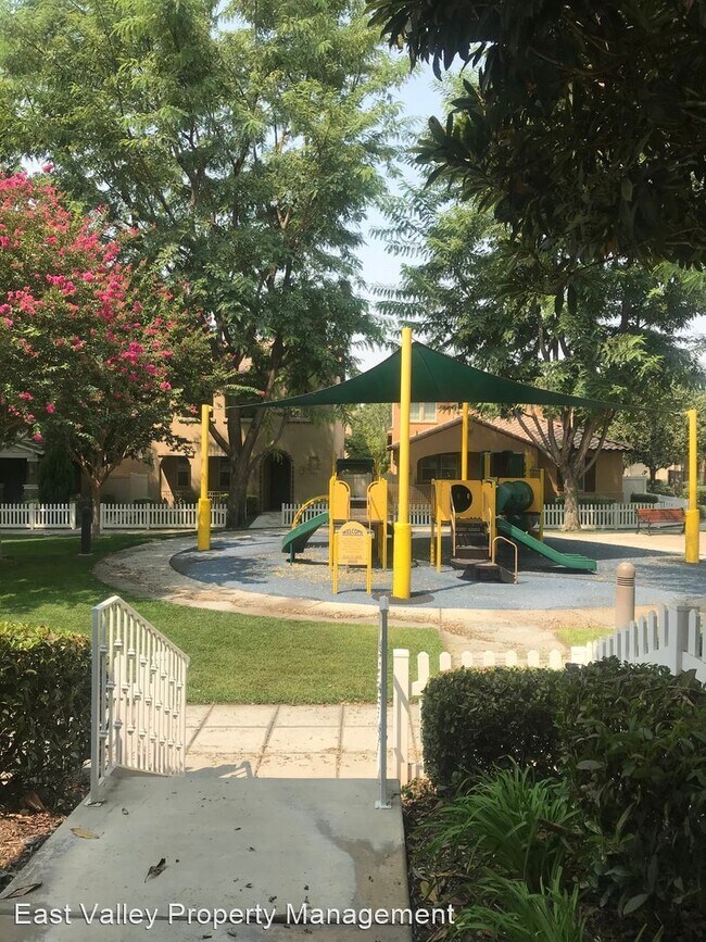 Foto del edificio - 4 br, 2.5 bath House - 11206 Dewitt Dr