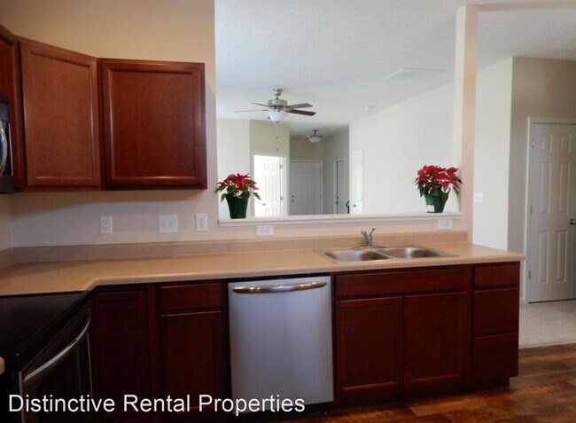 Building Photo - 3 br, 2 bath House - 2142 Rutherford Dr