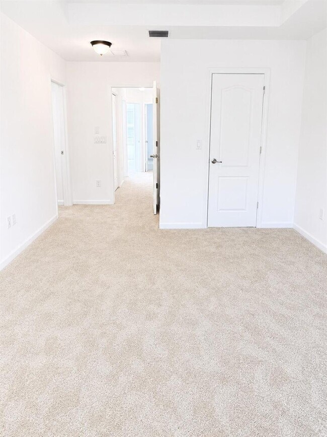 Building Photo - 5903 Monterra Club Dr