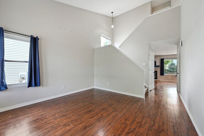Building Photo - 4 Bedroom Single Family in Littleton