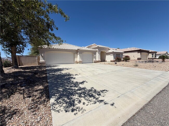 Building Photo - 2581 Highland Trail