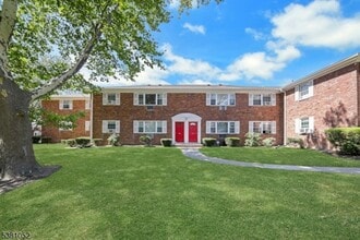 Building Photo - 1285 Valley Rd