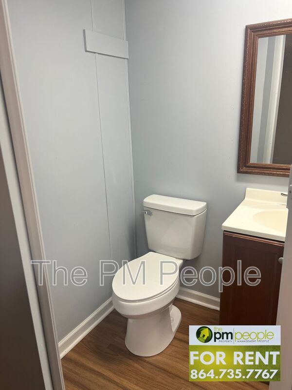 Foto del edificio - 745 State Rd S-39-204