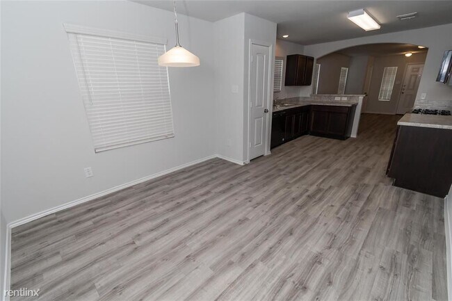 Foto del edificio - 4 br, 2.5 bath House - 1005 Rice Dr