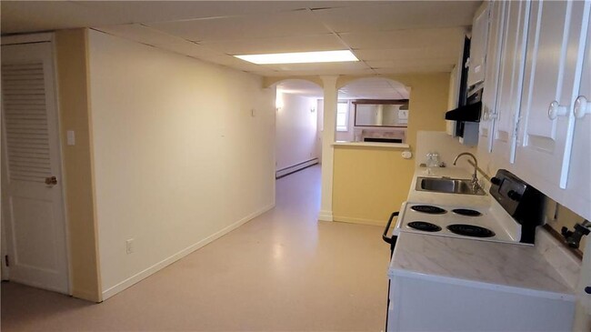 Building Photo - 210 Signorile Ln