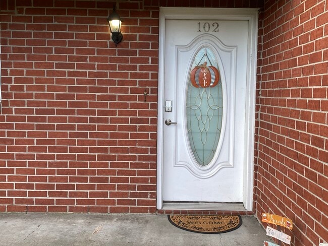 All Utilities Included - 2500 Manson Ave