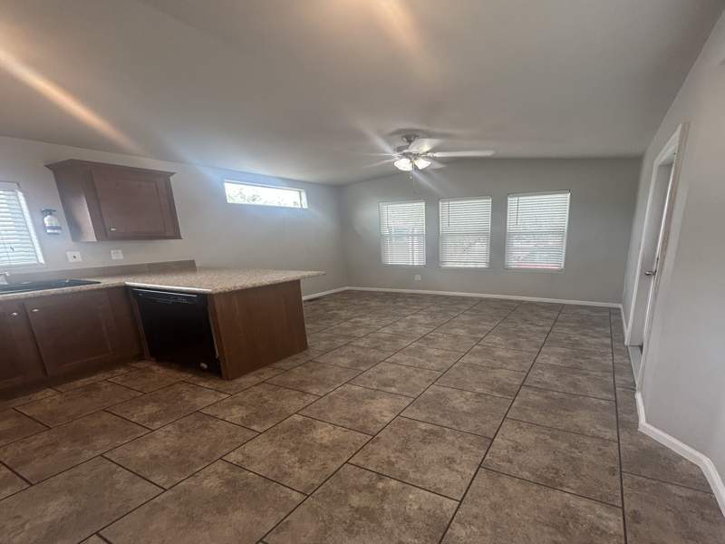 Foto del edificio - 3431 N Flowing Wells Rd