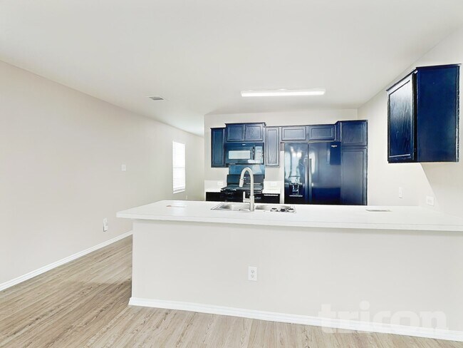 Building Photo - 5118 Everett Loop