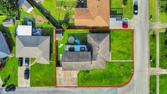 Foto del edificio - 5747 Turtle Creek Rd