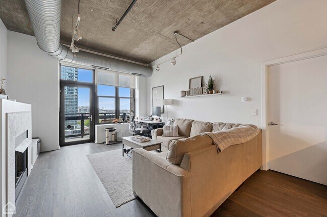 Foto del edificio - 849 N Franklin St