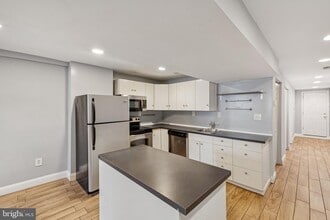 Building Photo - 1440 Fairmont St NW