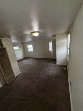 Building Photo - 1813 Jeanette Ave