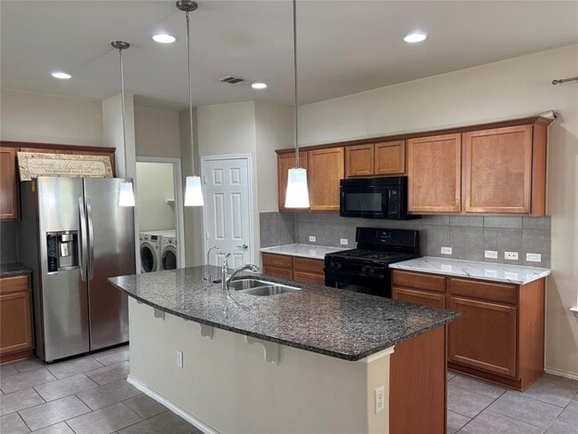 Building Photo - 9410 Privet Dr