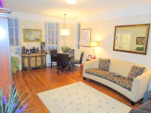 Primary Photo - 408 W 56th St