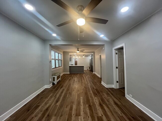 Foto del edificio - 3712 S Union Ave