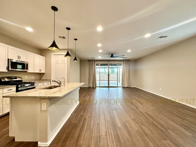 Building Photo - 6514 E Via Arroyo Azul