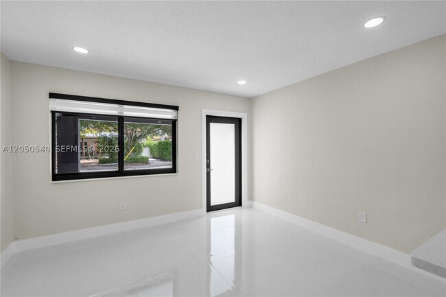 Foto del edificio - 2640 SW 30th Ct