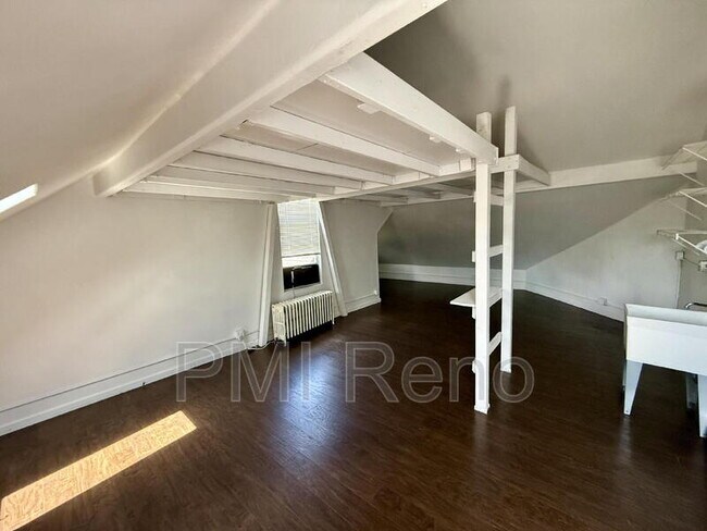 Foto del edificio - 46 W 10th St