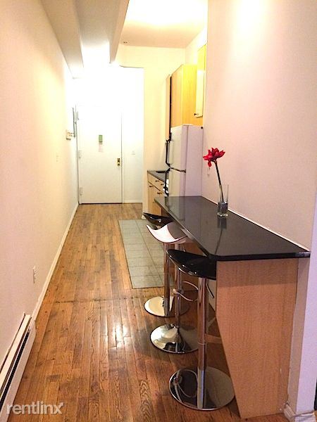 Foto del edificio - 404 W 51st St