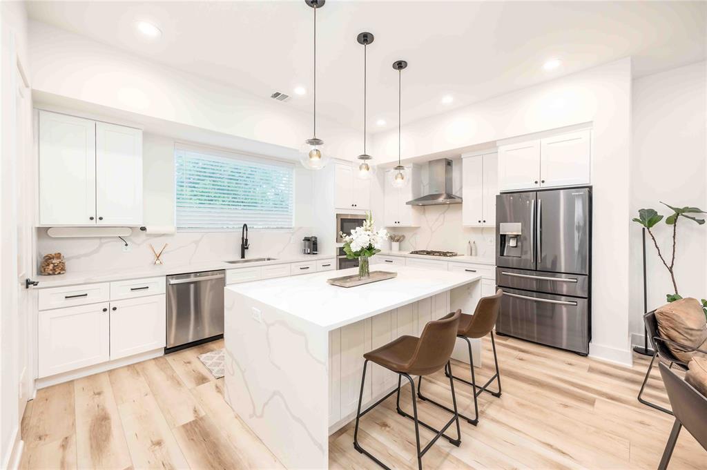 Foto principal - 1038 W 17th St