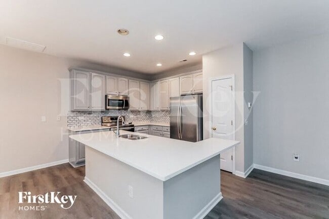 Building Photo - 9320 Longstone Ln