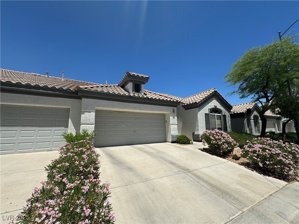 Foto principal - 9746 Glittering Star Ave