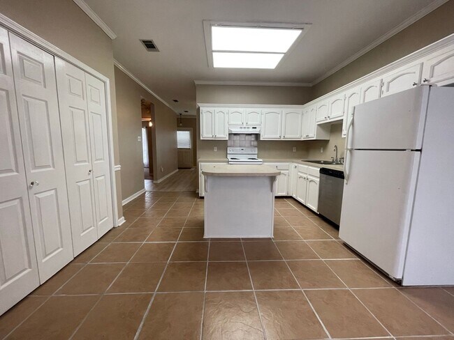 Foto del edificio - 3 Bedroom House Near Shenandoah