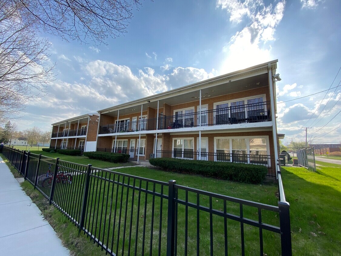 2900 Elizabeth Ave Unit 1N, Zion, IL 60099 Condo for Rent in Zion, IL