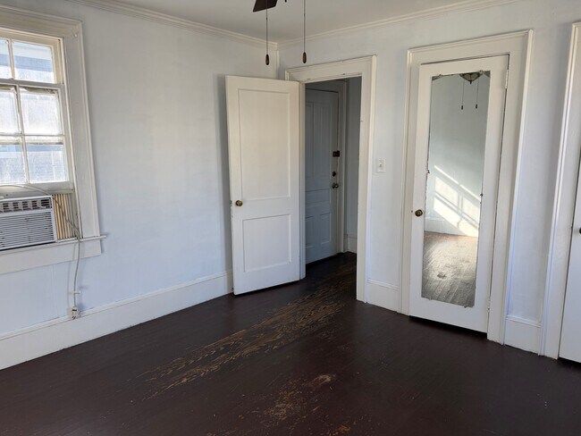 Foto del edificio - 107 S 5th Ave