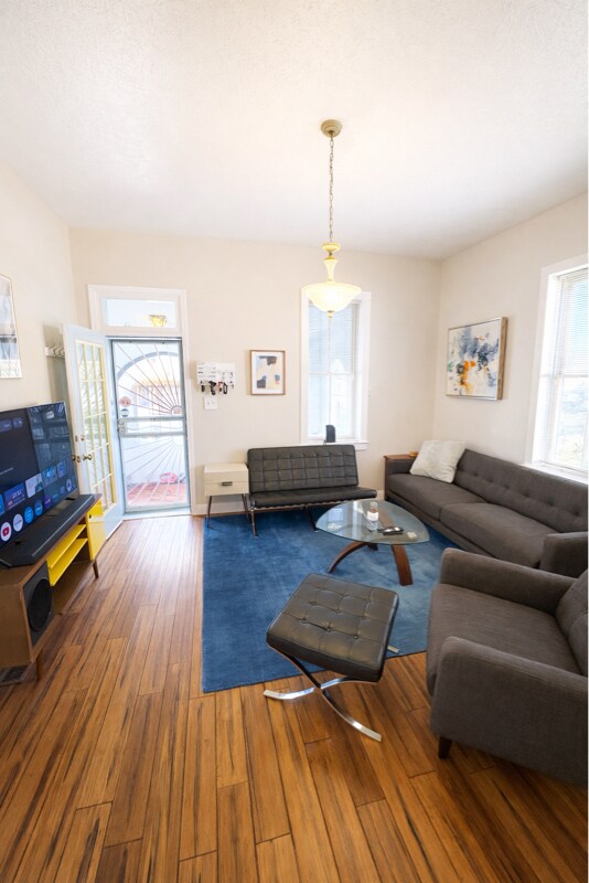 Foto del edificio - 722 Broadway Blvd SE