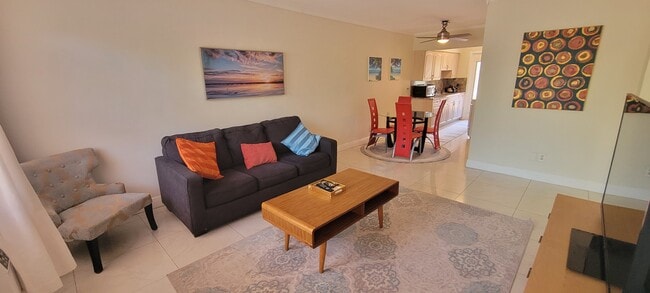 Foto del edificio - American Gardens Condominiums