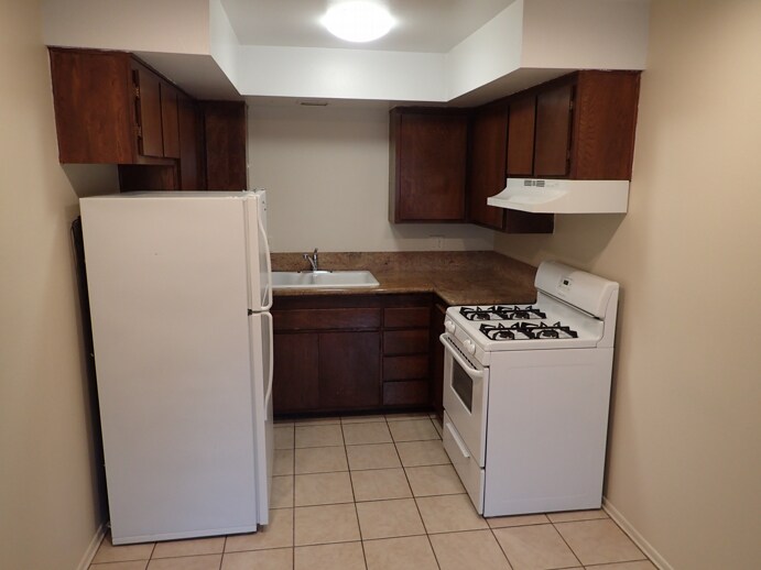 Primary Photo - 420 Ellwood Beach Dr