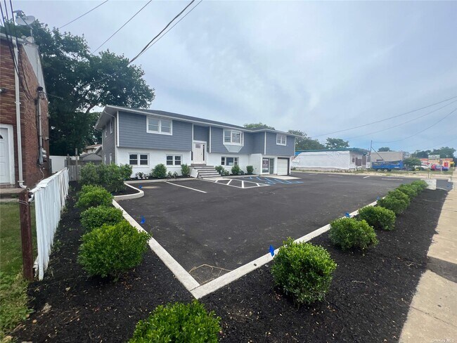 Foto del edificio - 433 Sunrise Hwy