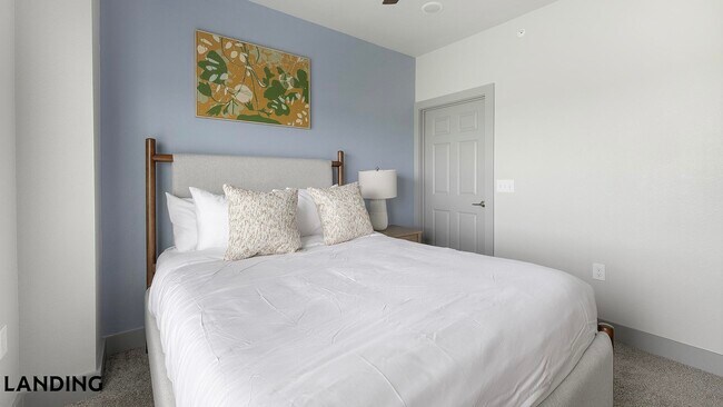 Foto del edificio - 2422 S Carrier Pkwy
