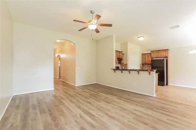 Building Photo - 3609 Truman Dr