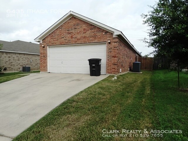 Building Photo - 6435 Ithaca Forest, San Antonio, TX. 78239