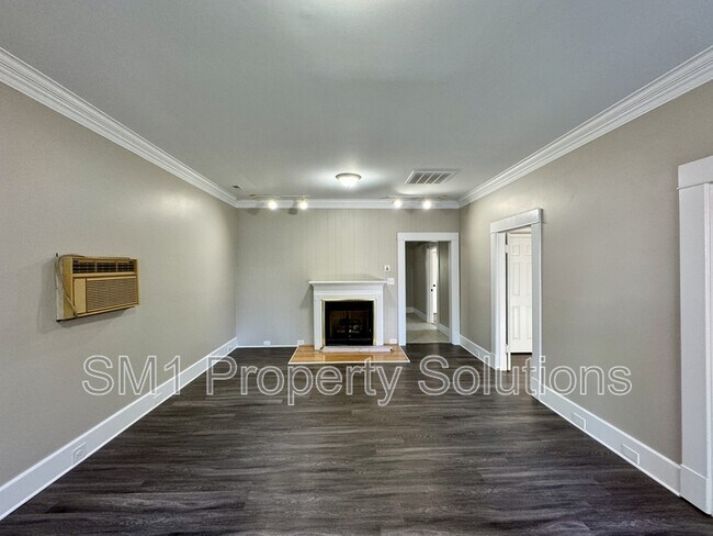 Building Photo - 1313 Linwood St