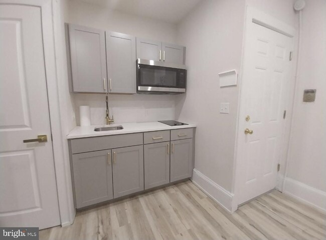Foto del edificio - 338 S 16th St