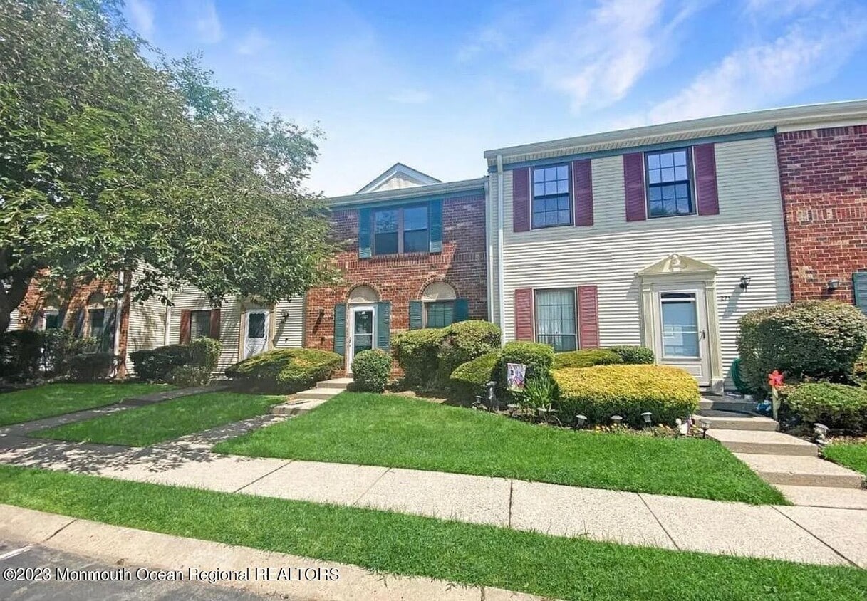 269 Bromley Pl Unit 269, East Brunswick, NJ 08816 Condo for Rent in