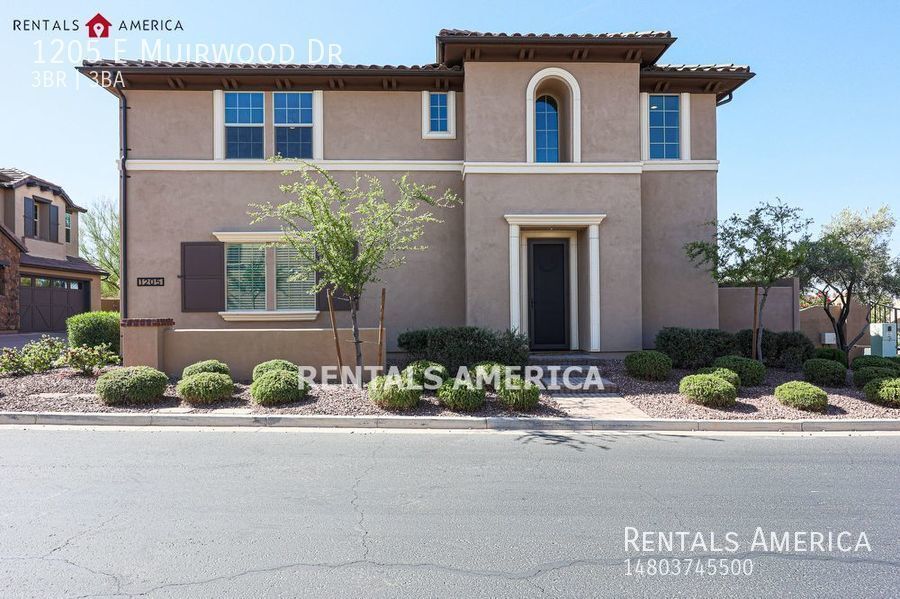 Primary Photo - Must see 3 bed / 2.5 bath home in the beau...